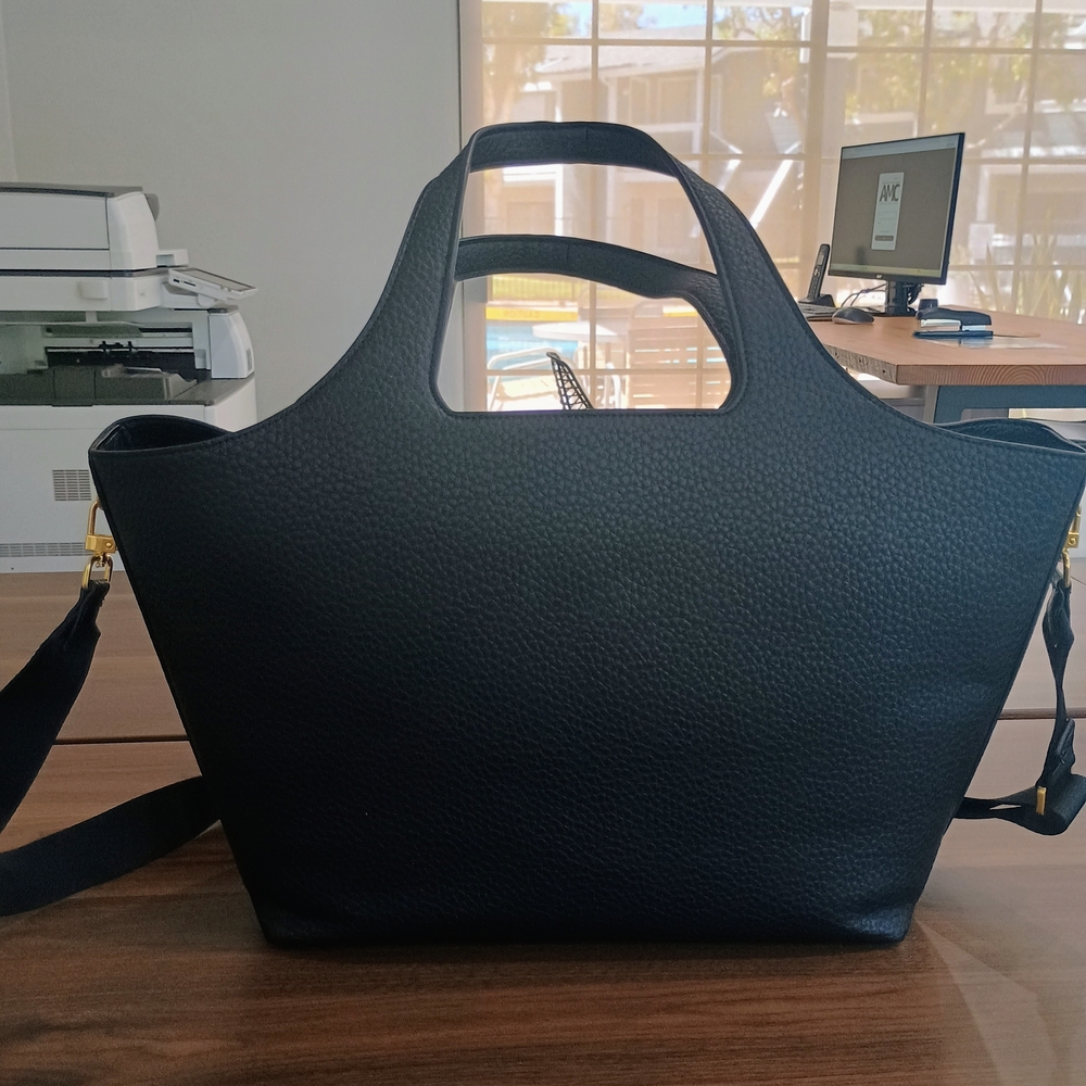Amazon Essentials Black Textured Tote Shoulder Bag